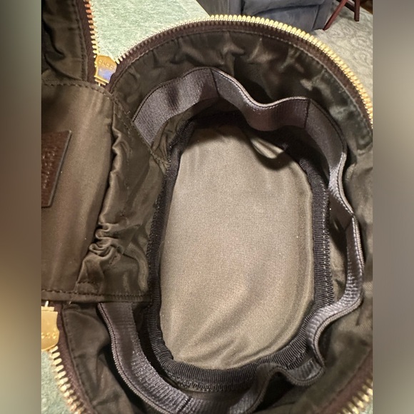 Gucci GG Supreme Monogram Vanity Cosmetic Case - Picture 7 of 8